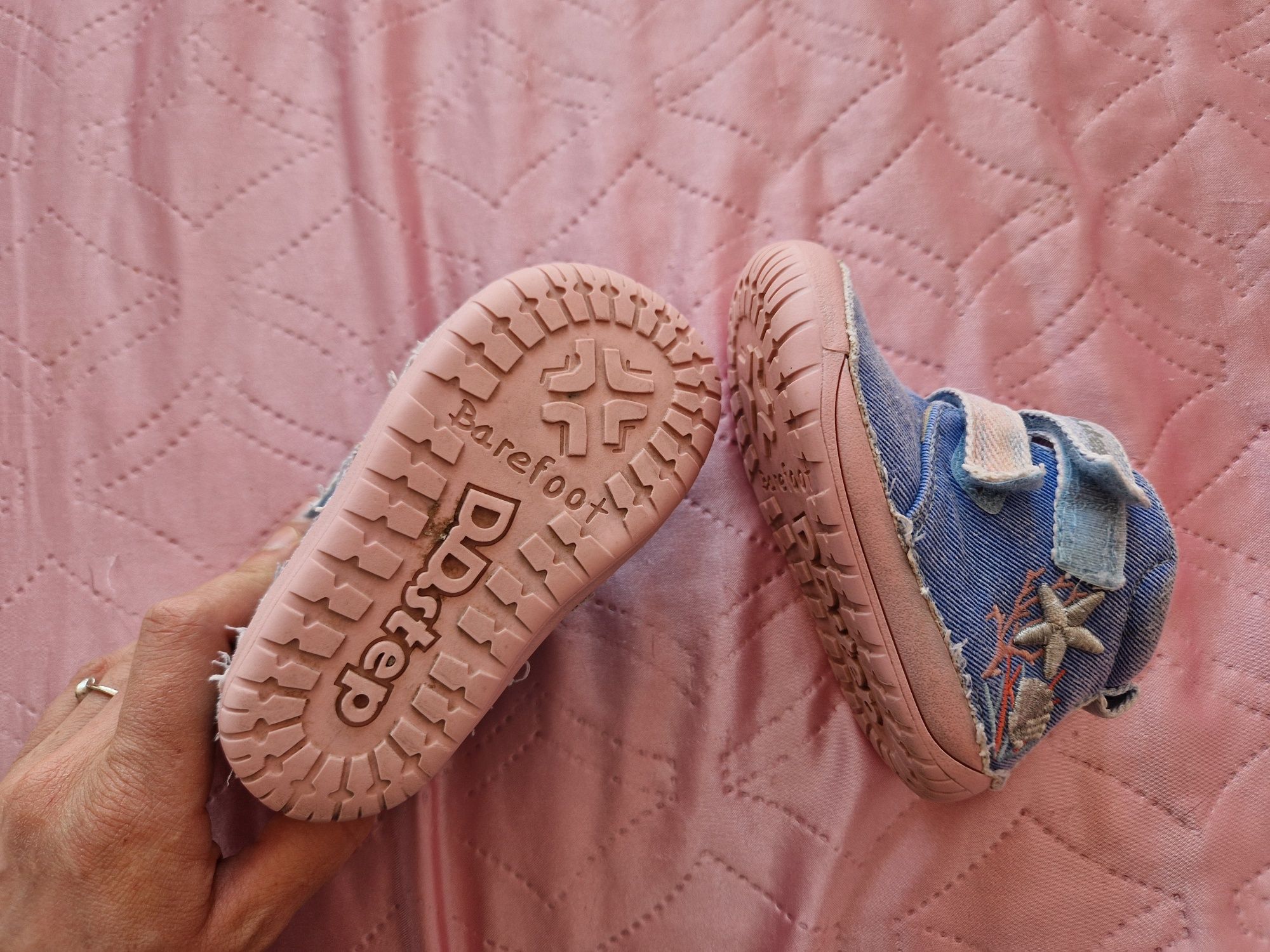 D.D step barefoot 22