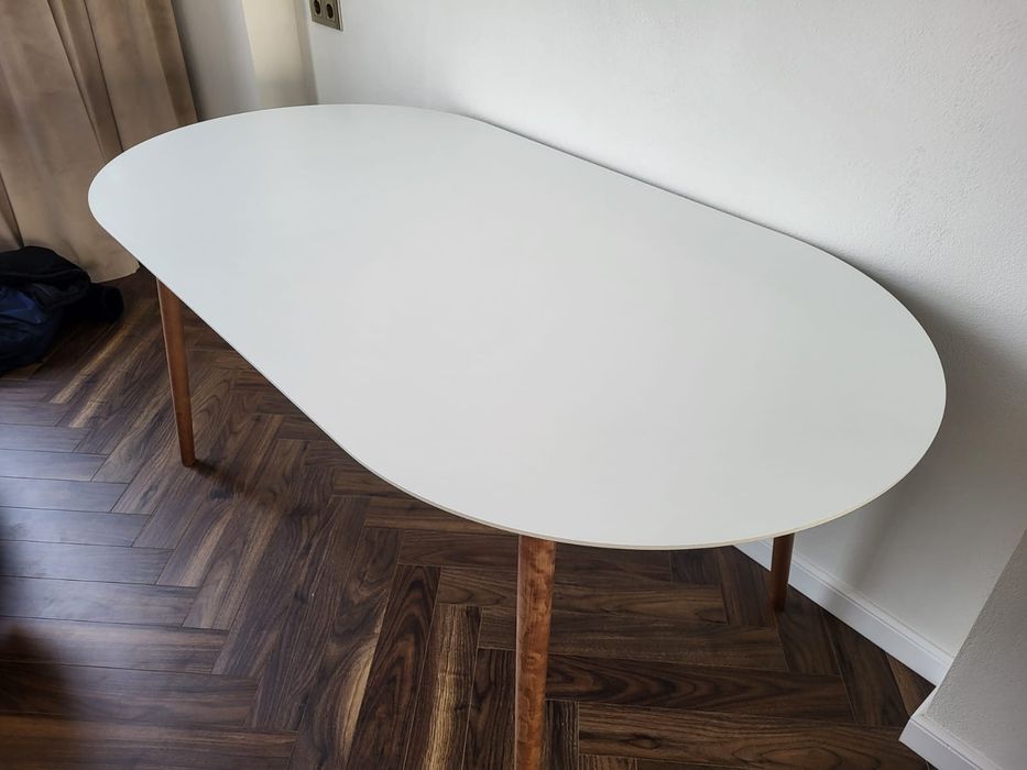 Стол кухонный неиспользованный