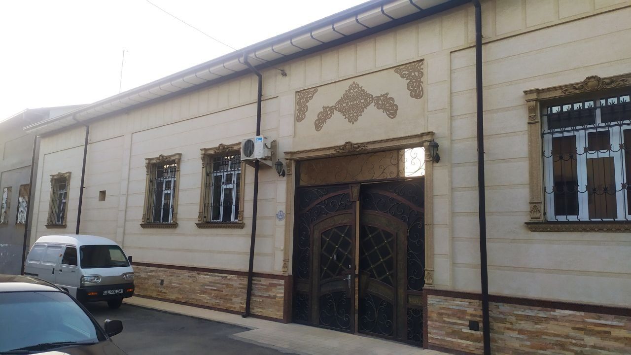 Uchastka sotiladi