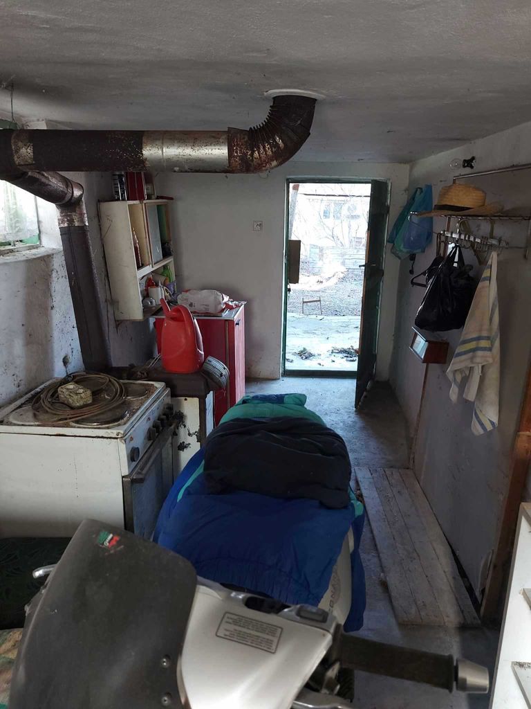Продава се Къща в Търговище, Вилна зона - 75 кв.м за 368 €/кв.м - Снимка #11