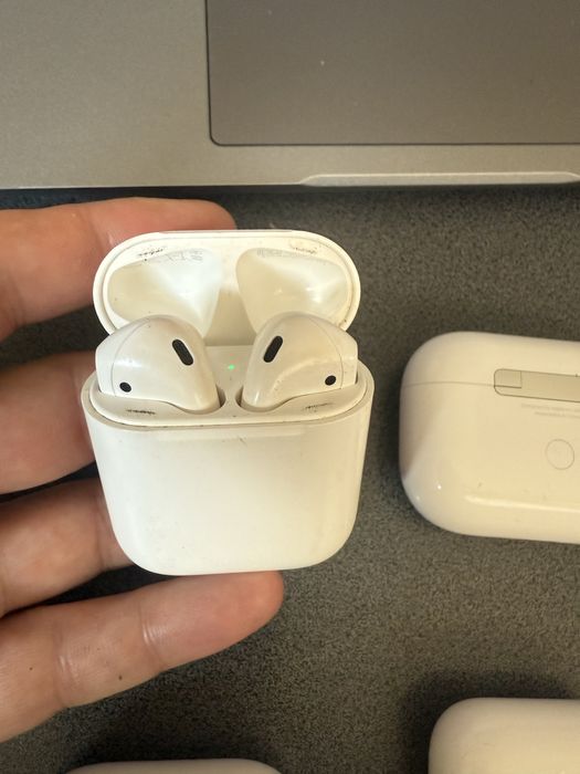 Airpods pro case si airpods 1