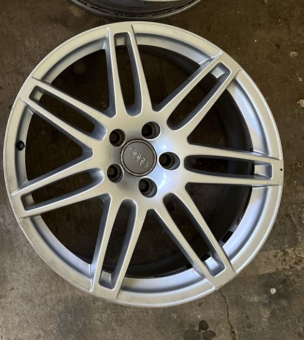 Vând set jante Audi pe 18 și roti cu cauciucuri 20 rotor un