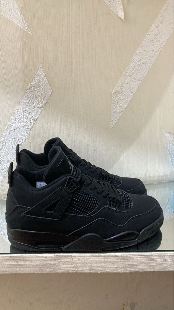Jordan 4 black cat