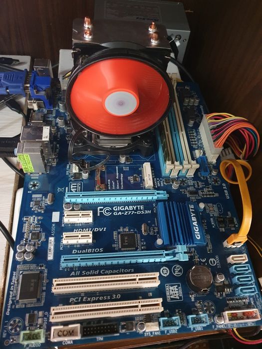 Материнская плата Z77