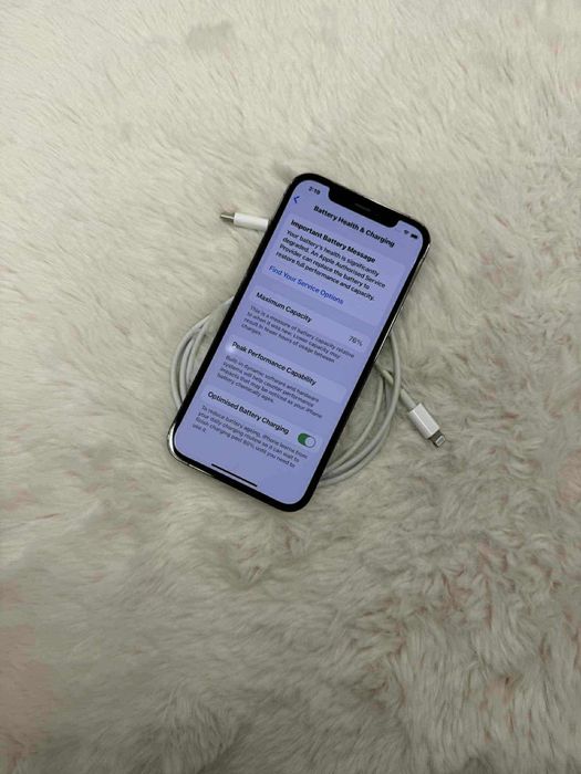 Продавам iPhone 12 Pro