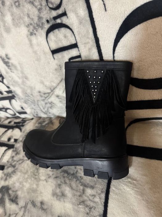 Новые Ботинки Пекин