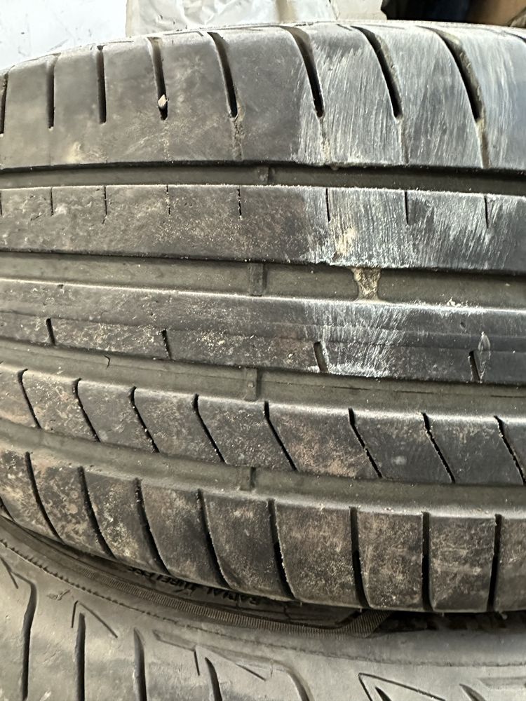 Vand 4 anvelope vara Bridgestone R19 275/35/19 245/40/19