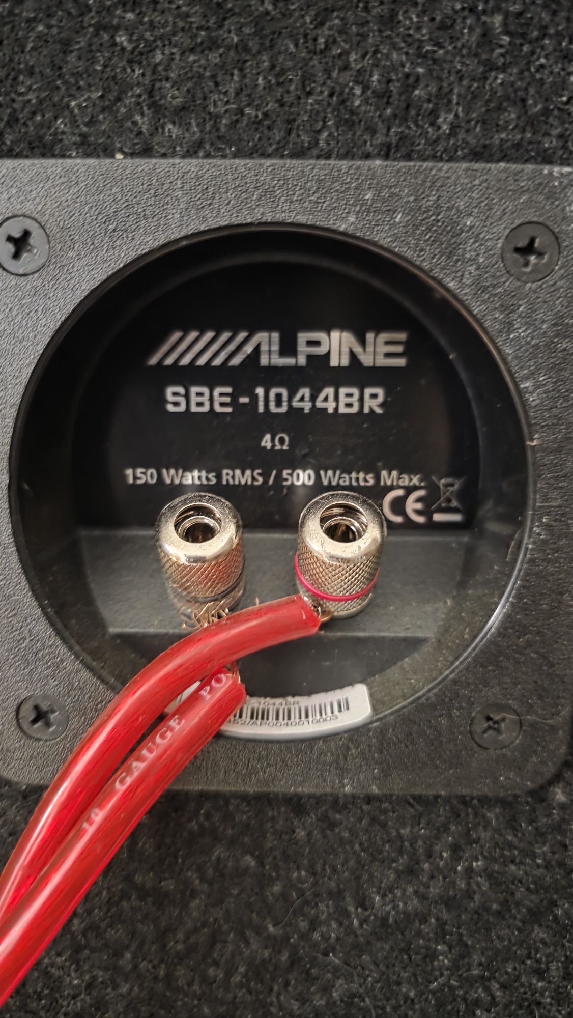 Бас кутия alpine с усилвател thunder