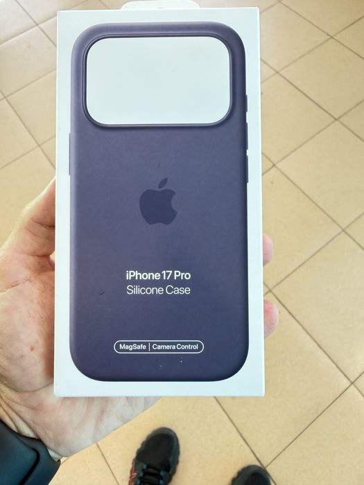 Кейс / case  iphone 17 pro