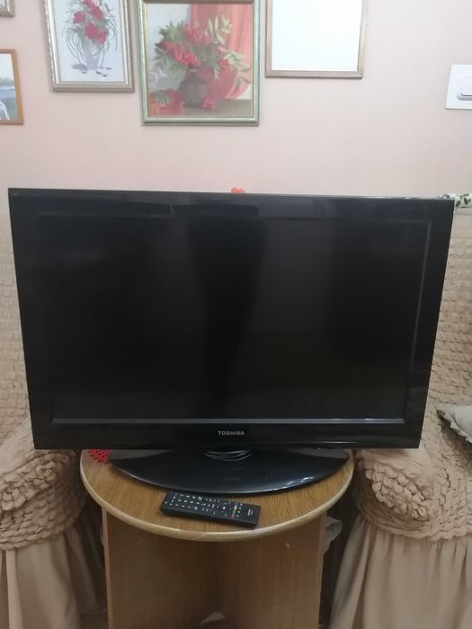 телевизор Toshiba 2010 года