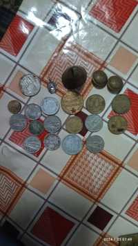 Monezi vechi de vînzare