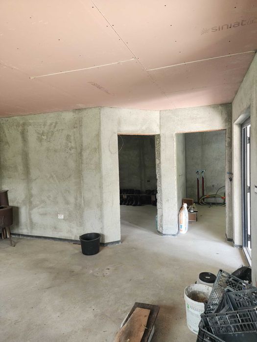 Casa noua stil romanesc - Vicovu de Jos centru - Detalii in anunt