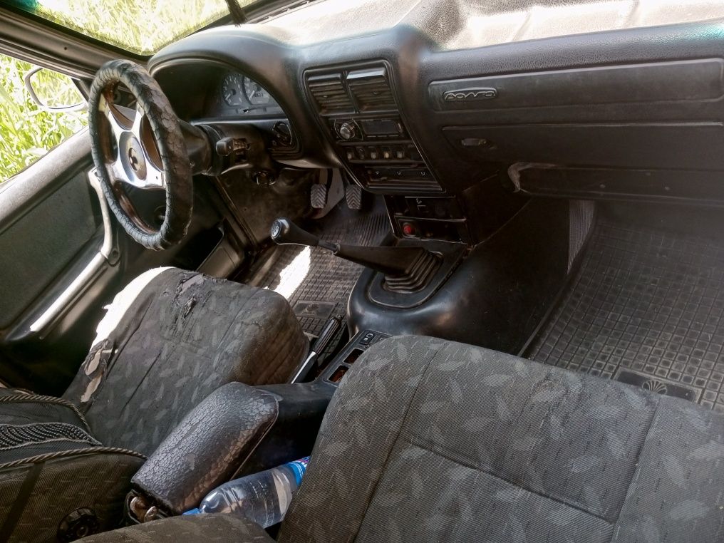 Volga 3110 aravasi bilan holati rasmda