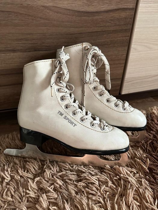 Детские коньки размер 32-33.