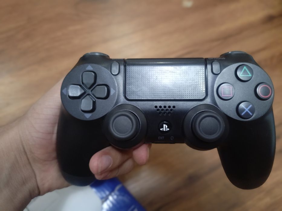 PS4 jostik yengi