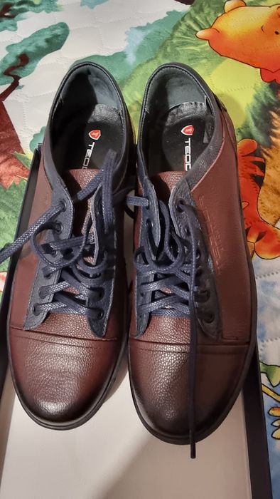 Продавам нови мъжки обувки от естествена кожа