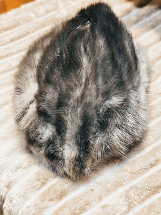 Дамски шапки от норка