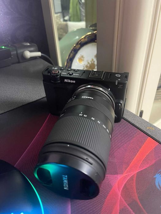 продам Nikon ZR, с переходник на E объективы и флэш картой