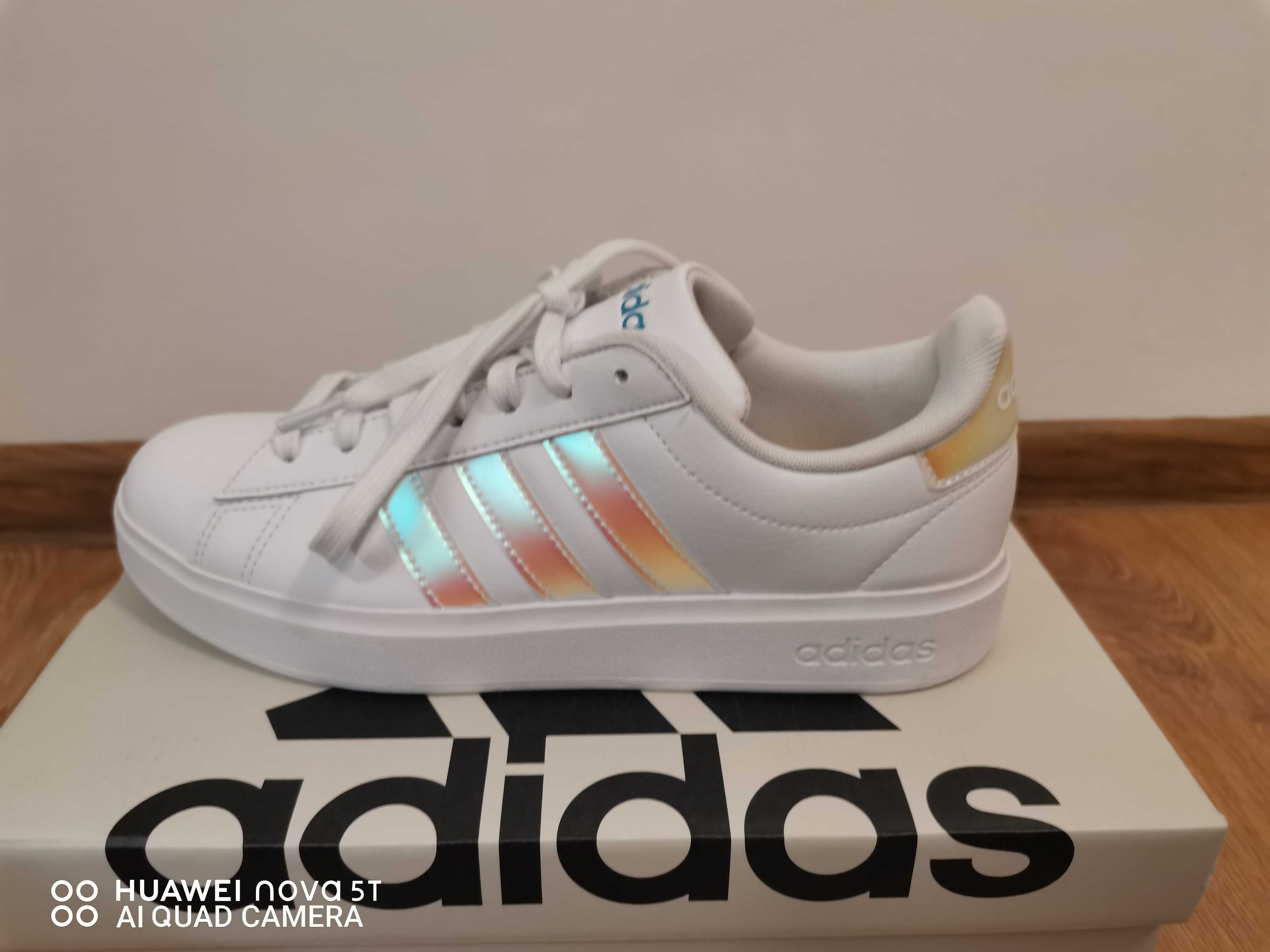 Adidas GRAND COURT original бели кецове