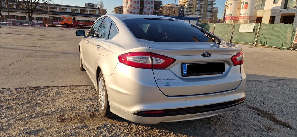 Vând Ford Mondeo Titanium