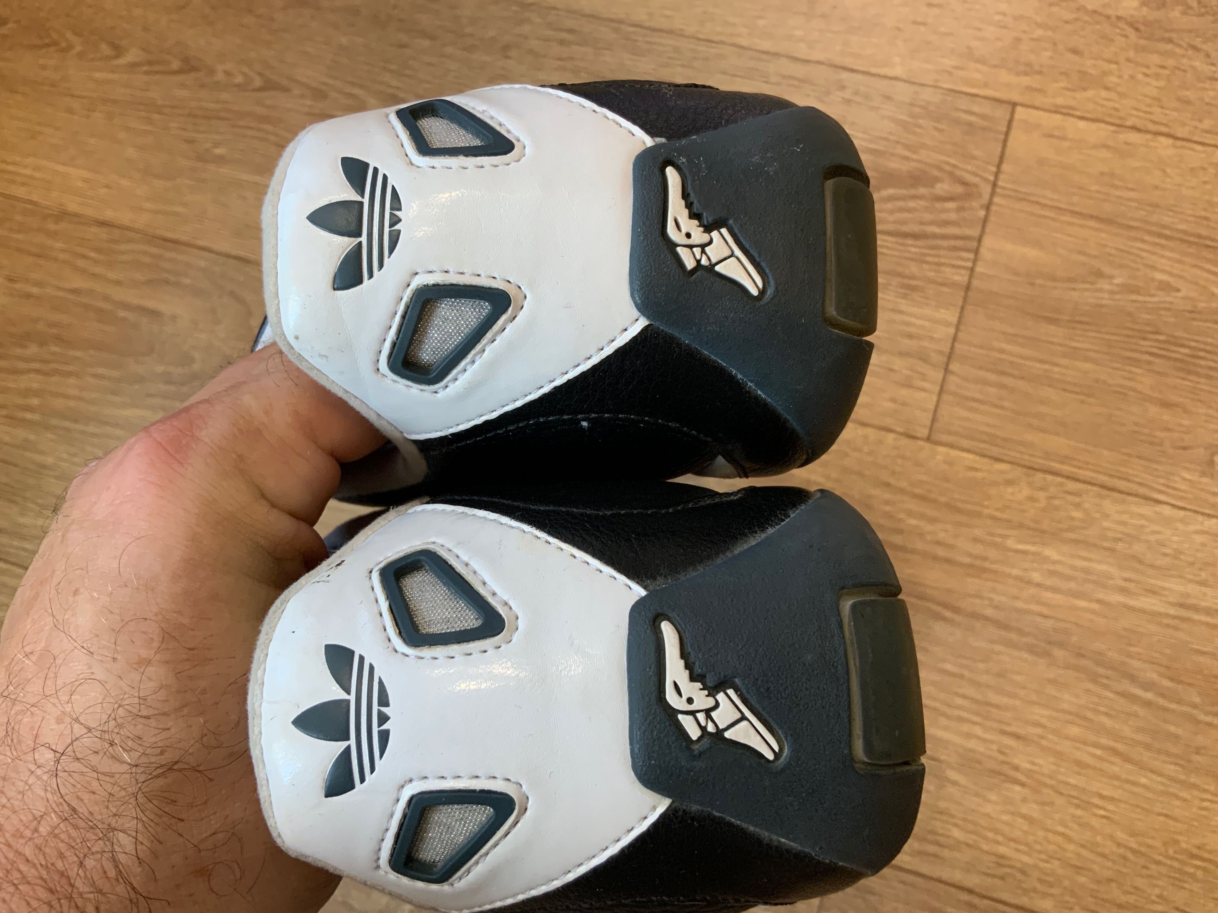 Adidas-oригинални маратонки 45 размер