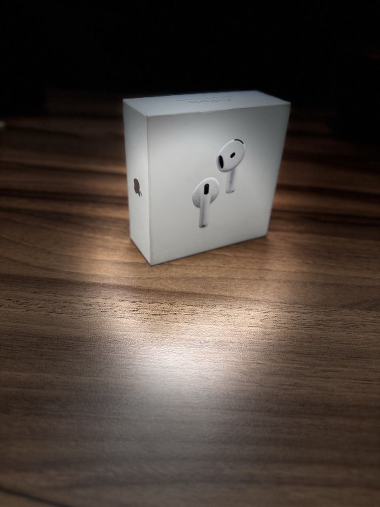 AirPods 4 2024 ANC