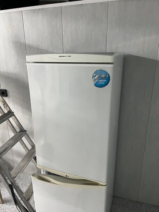 Холодильник чистый б/у