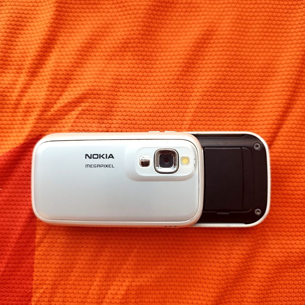 Nokia 6111 slide Silver ( decodat, stare foarte buna)