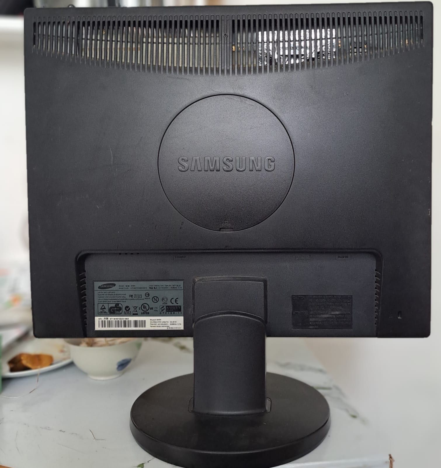 Монитор Samsung жк