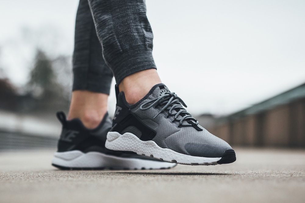 Adidasi Sneakers femei NIKE SPORTSWEAR Air Huarache Run Ultra Gri 38