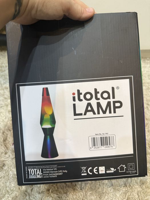 Чисто нова лава лампа