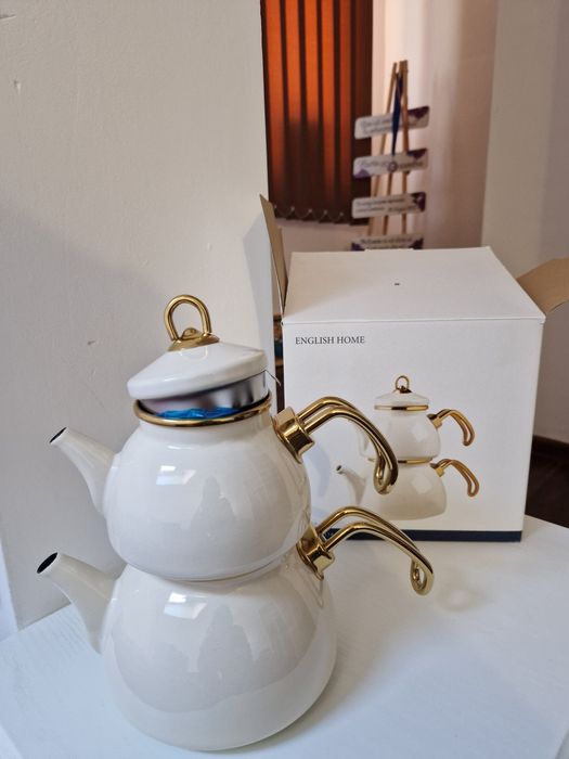 Set ceainic dublu English Home – ceramică albă cu detalii aurii