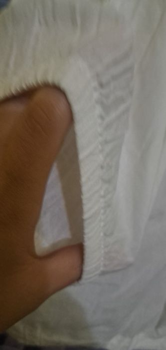 Ie cu motive traditionale