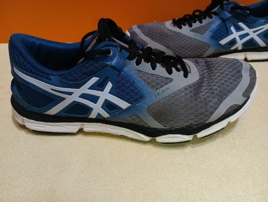 Asics N 44,5 Fluid Axis Homme - 25 лв