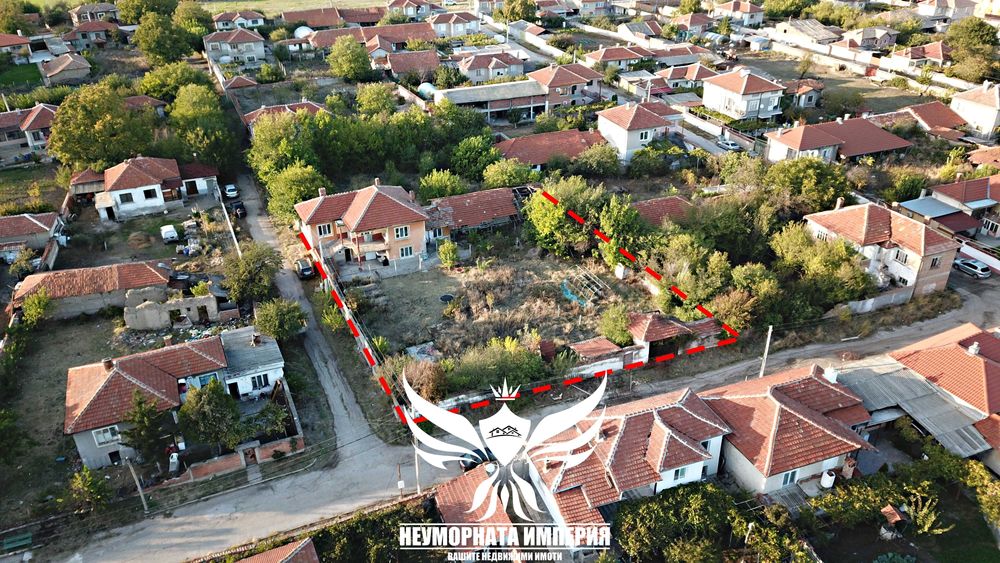 Продавам двуетажна къща 240РЗП с широк двор 1280кв. в с.Дълбок Извор