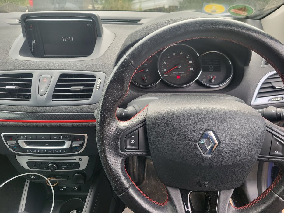 Piese renault megan 3 facelift an 2015 motor 1.6 dci 80.000 km