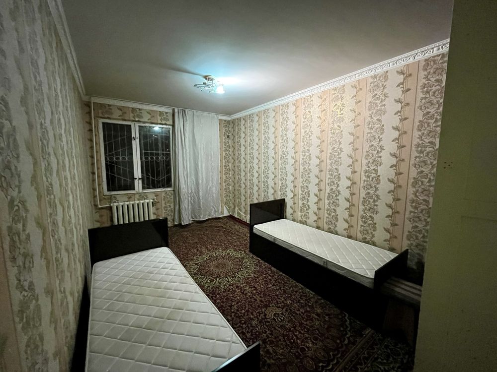 Своя - 2-х комнатная квартира в чиланзар-8 (катартал,1-линия)