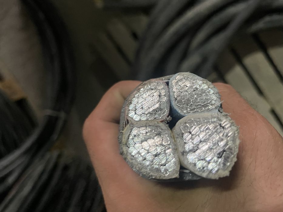 Алумин Аввг 4*95 Вискаволтнь Пвх иолясияли кабель