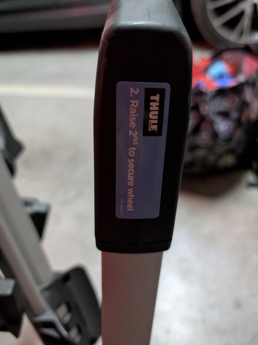 Suport biciclete Thule UpRide 599 cu prindere pe bare transversale