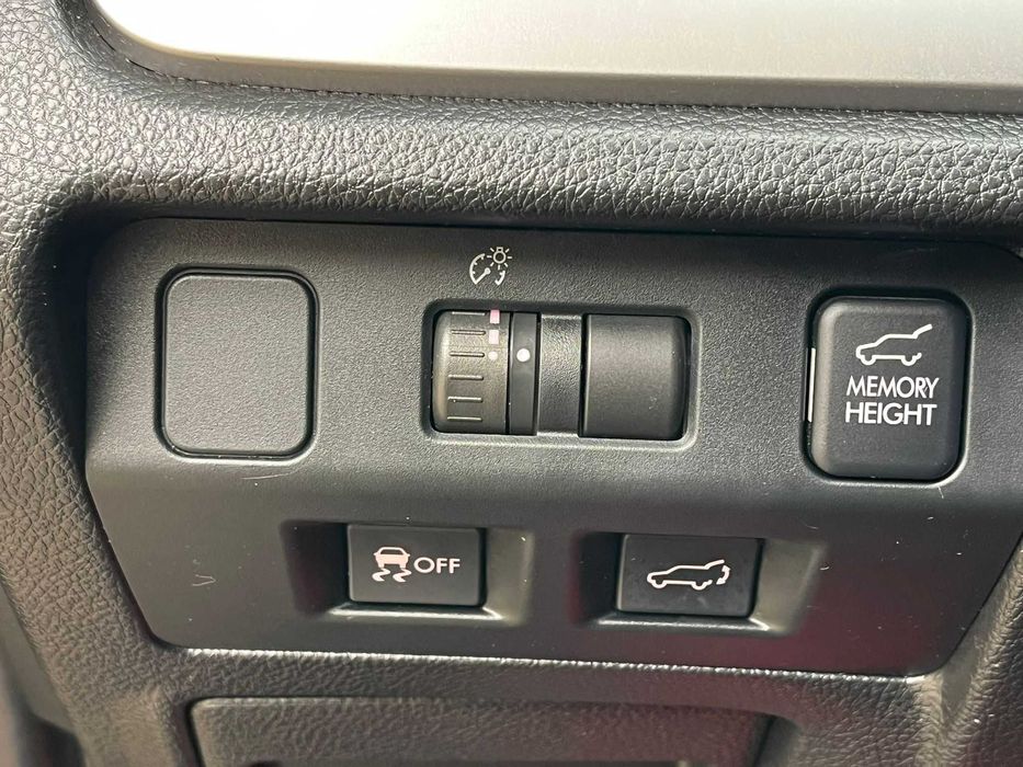 Vand Subaru Forester, an de fabricatie 2012,D,consum 6,2l/100 km.