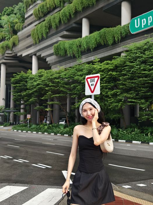 Продам корсет и платье.Платье размер:s,m.Абсолютно новые.