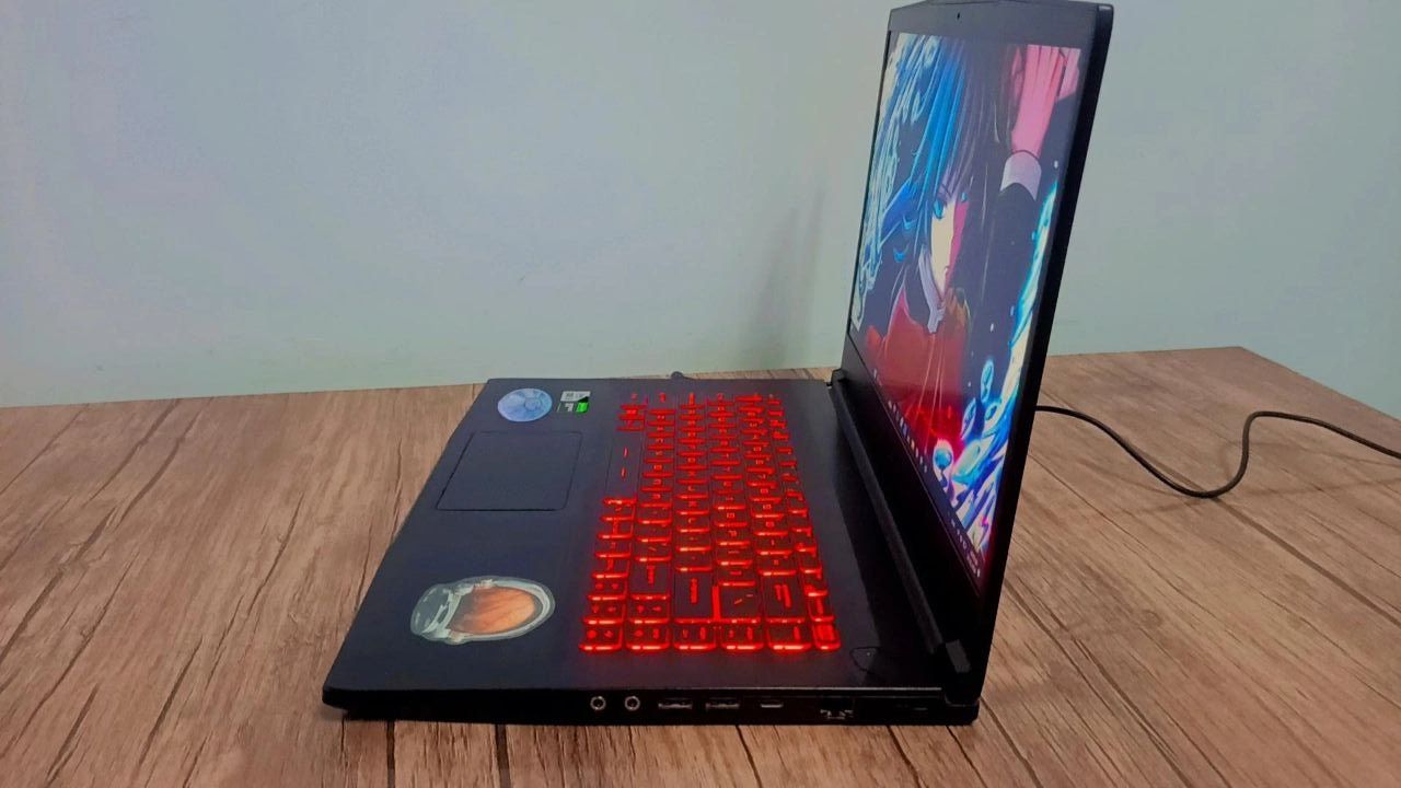 MSI GF THIN igravoy noutbuk