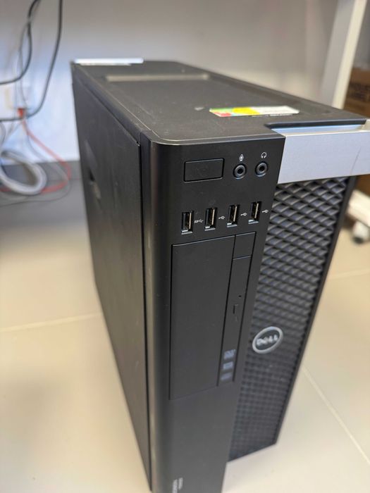 Unitate desktop statie grafica Dell T5600, 2 proc, 16gb ram, 250gb ssd