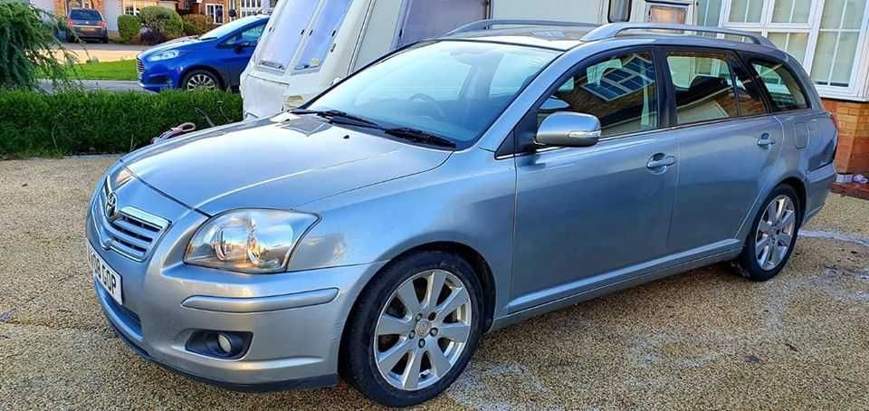 Dezmembrez Toyota Avensis 2008, 2.2 D4 177cp euro 4 cutie in 6 viteze