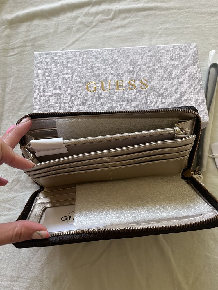 Оригинално портмоне GUESS