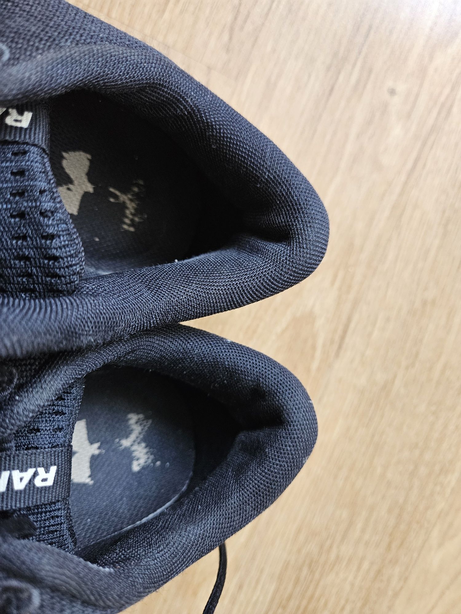 Adidasi under armour mas 39