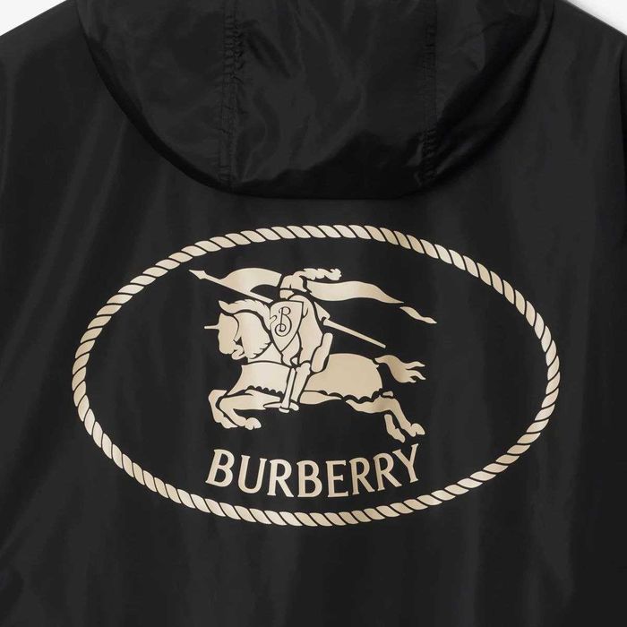 Мъжко Яке BURBERRY нов модел 2026