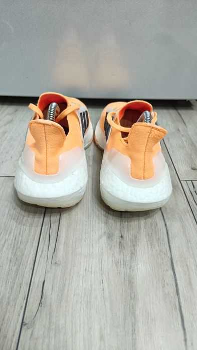 Adidas UltraBOOST 22 Nr 38.5