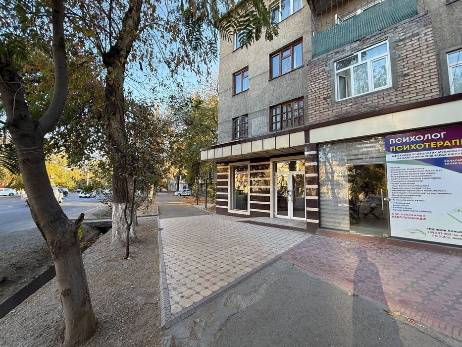 Чиланзар / Аптека магазин офис Продаётся / 1-линия / Торец