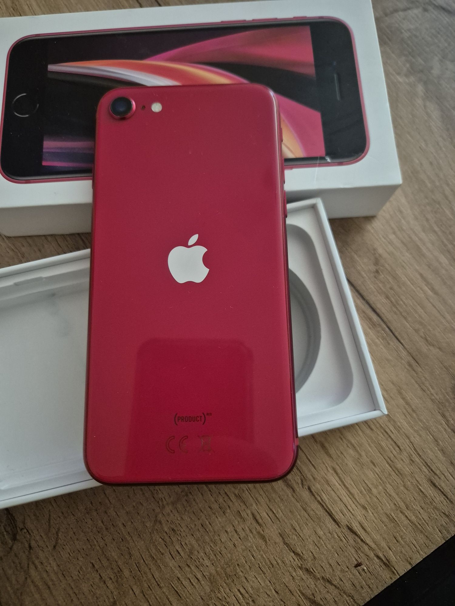 Iphone se 2020 с сменена батерия